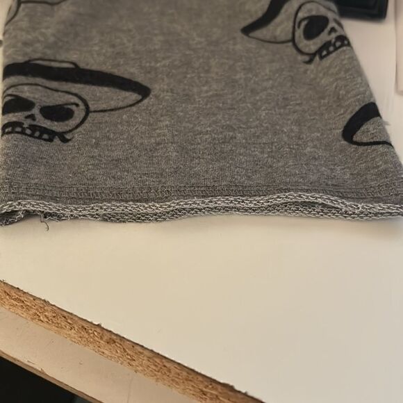 Peppaloves Sombrero Skull Tunic Top - Picture 6 of 8